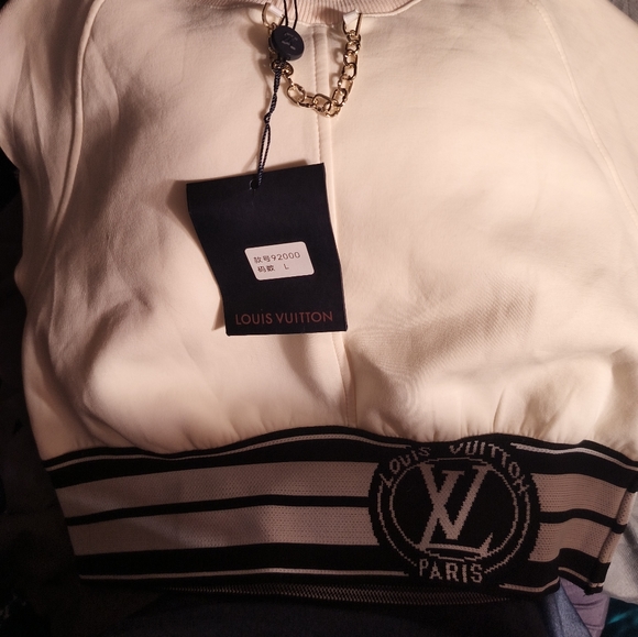 Louis Vuitton top - Picture 3 of 3